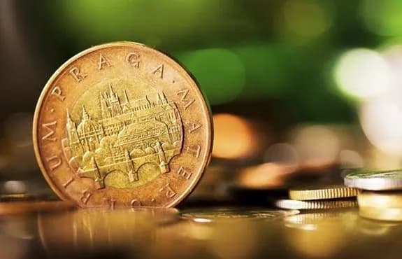 Jaka waluta obowiązuje w Pradze? Uniknij niekorzystnych kursów!